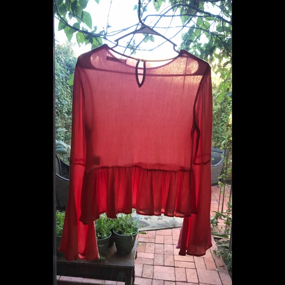 GLAMOUROUS Coral Pink Textural Bell Sleeve Top. Great w/ Coral Jewels! S… - Picture 5 of 5